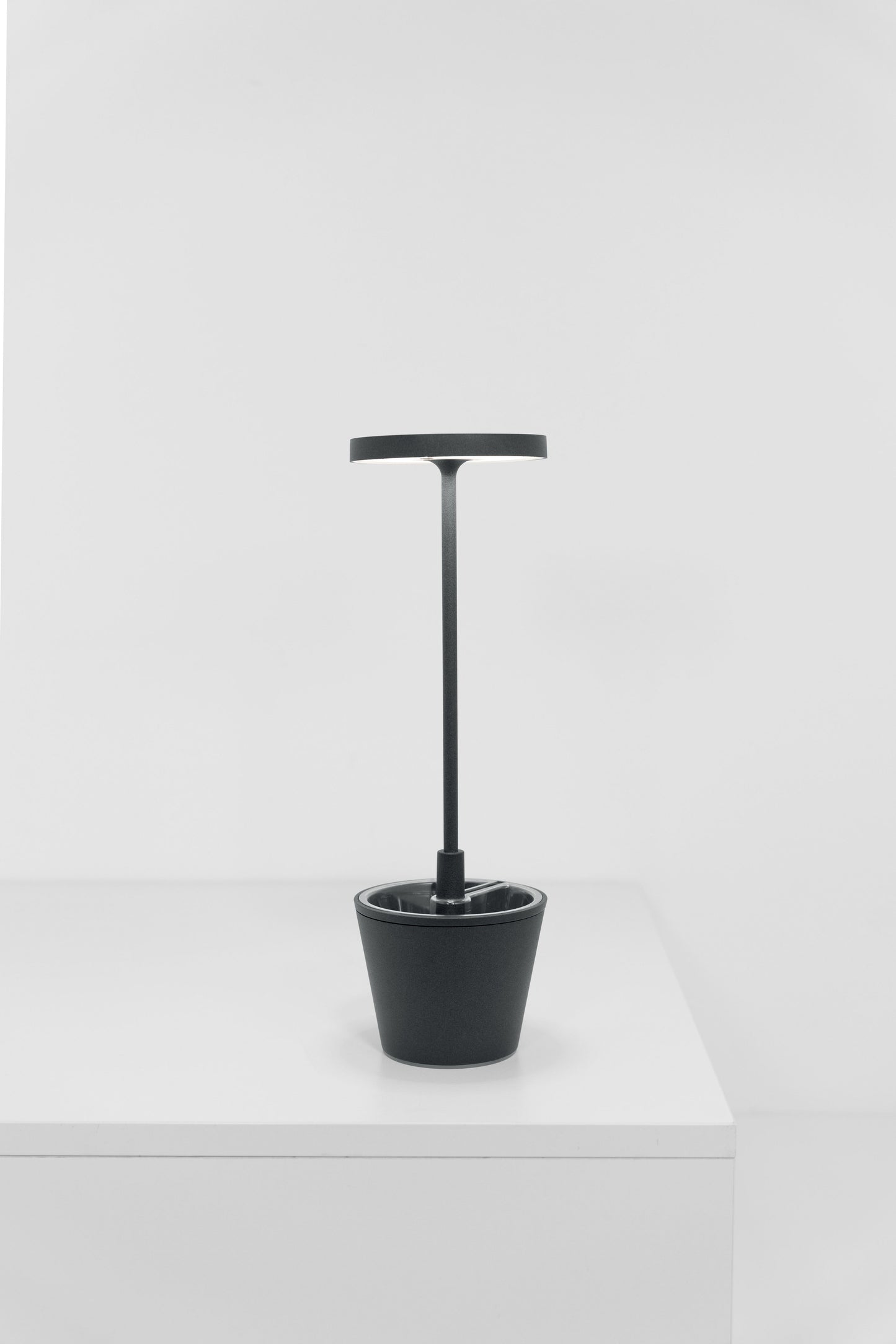 Poldina Reverso Table Lamp