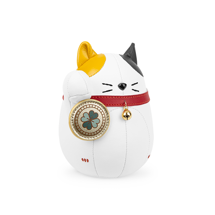 Lucky Cat Fu Paperweight