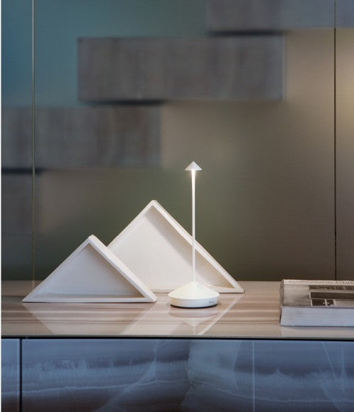 [Pre-Order] Pina Pro Table Lamp